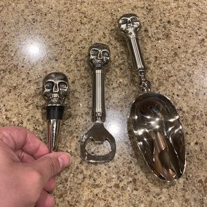 Halloween Metal Skull Bar set